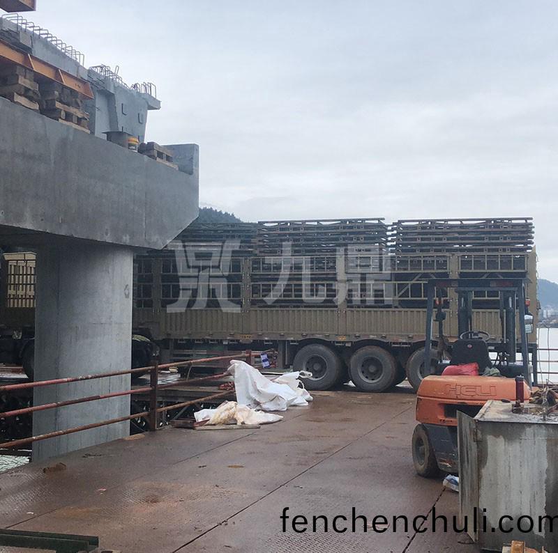 鋼平(ping)檯