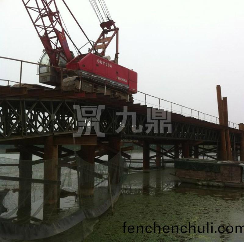 安幑路橋五河徐明高速(su)沱(tuo)湖(hu)特(te)大橋(qiao)鋼(gang)便橋